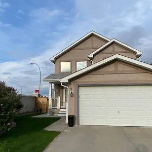 mings-homestay.calgaryhotelsearch.com/